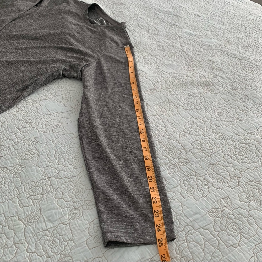 Xersion Women’s Gray Long Sleeve Workout Shirt Size XXL - Picture 8 of 15